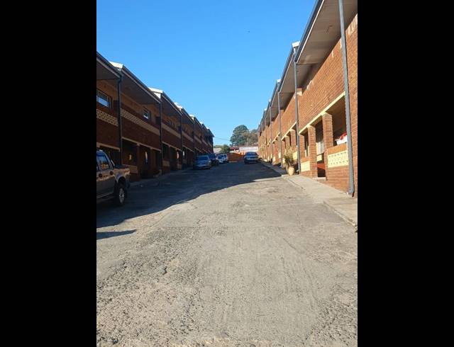 2 BEDROOM APARTMENT FOR SALE IN TURFFONTEIN